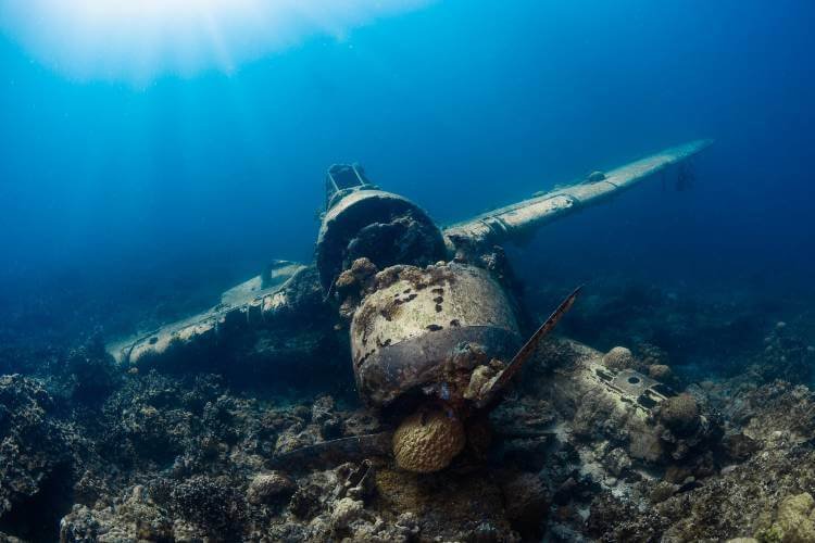 wreck underwater