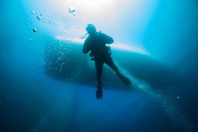 safety stop in scuba diving