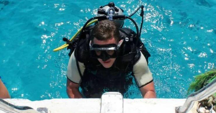 diver entering water