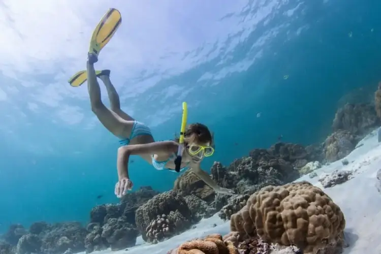 how long to stay underwater with snorkel
