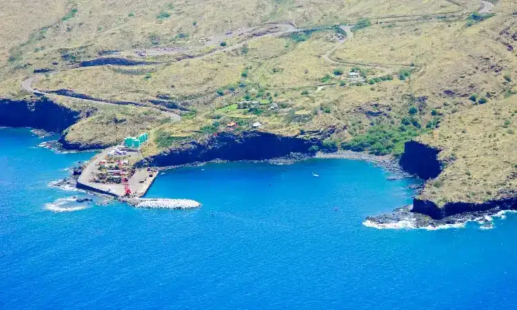 barge harbor in kaumalapau